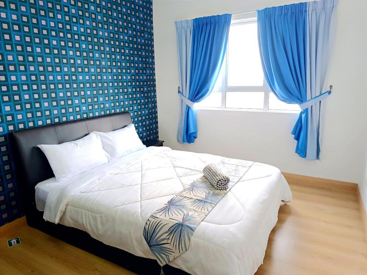 D'Luna Homestay Terengganu Sea View / Drawbrige View / Near Hsnz, Ktcc, Drawbrige Куала Теренгану Екстериор снимка