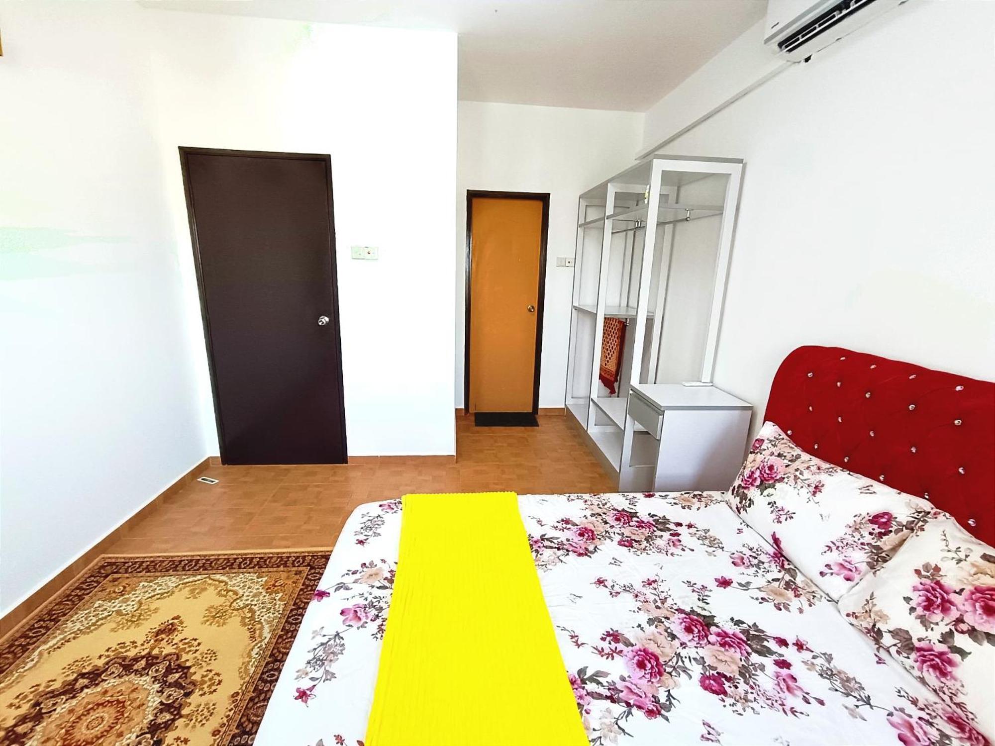 D'Luna Homestay Terengganu Sea View / Drawbrige View / Near Hsnz, Ktcc, Drawbrige Куала Теренгану Екстериор снимка