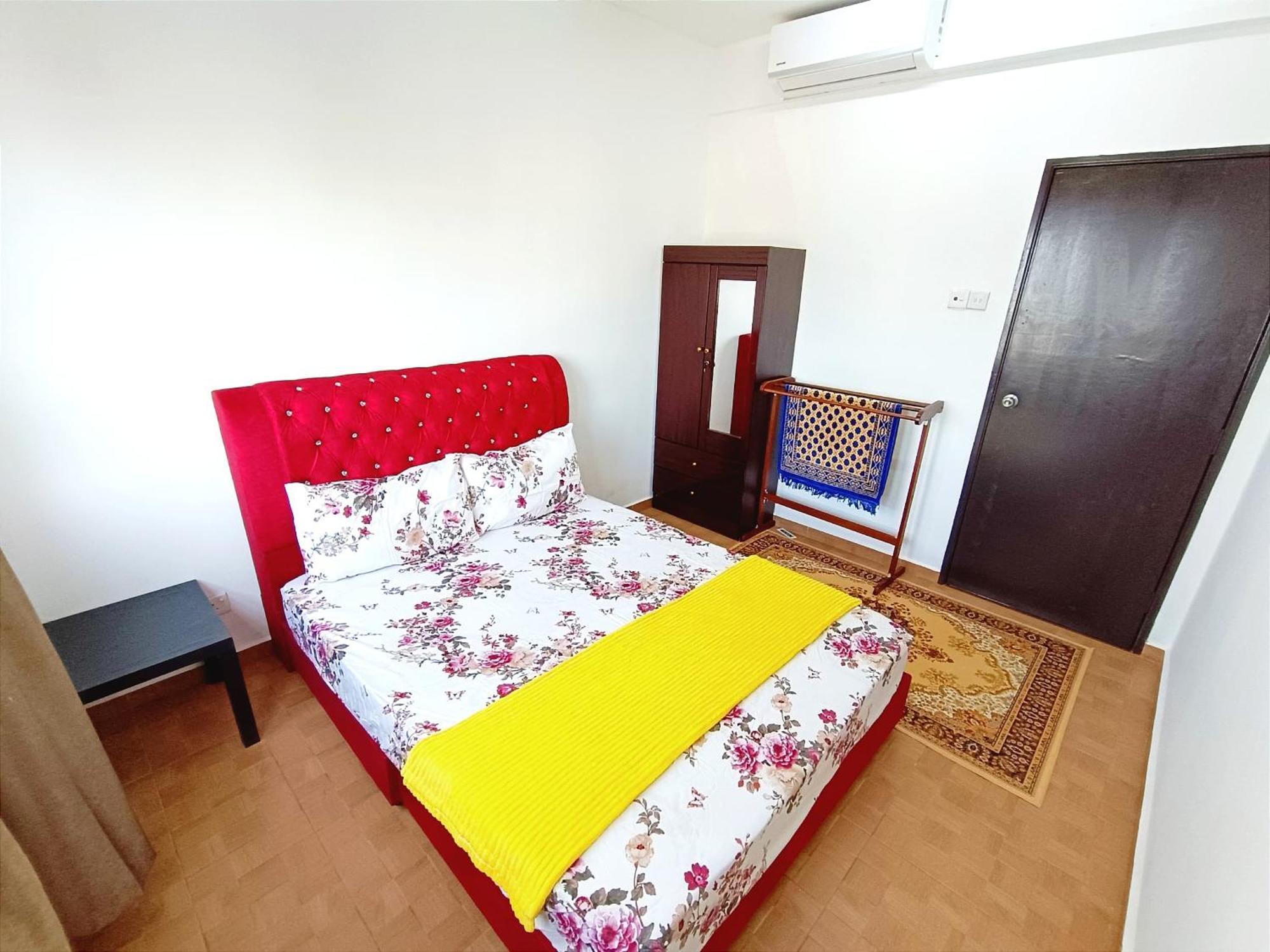 D'Luna Homestay Terengganu Sea View / Drawbrige View / Near Hsnz, Ktcc, Drawbrige Куала Теренгану Екстериор снимка